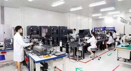 聯(lián)合微電子 重慶首個(gè)國(guó)家級(jí)制造業(yè)創(chuàng)新中心，電子專用材料研發(fā)的引領(lǐng)者